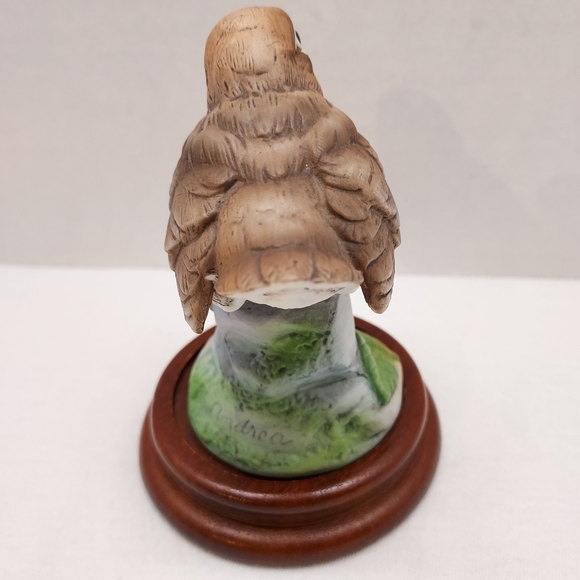 Andrea by Sadek "Robin" Porcelain Figurine on Wood Base #6350 4.5" tall on Stand - Picture 4 of 9